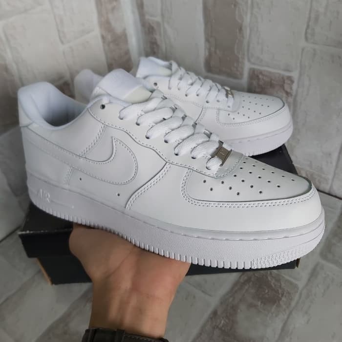 harga sepatu 'air force 1 kw