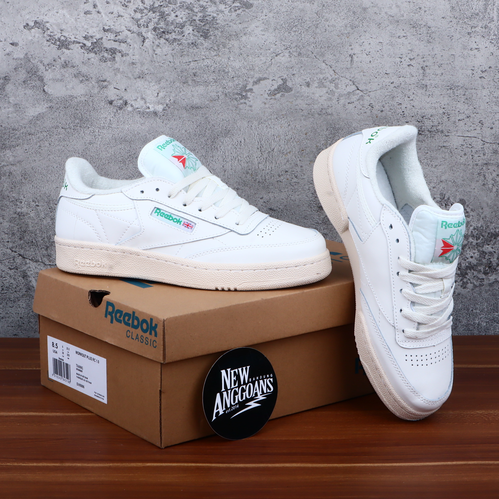 Sepatu Reebok CLUB C 85 Vintage White Putih Low Sneaker Kulit Low