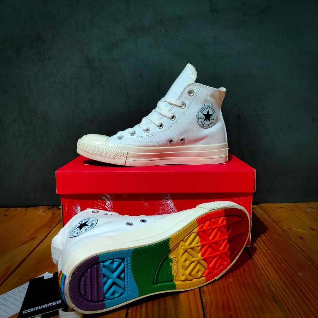 Sepatu hotsell converse rainbow