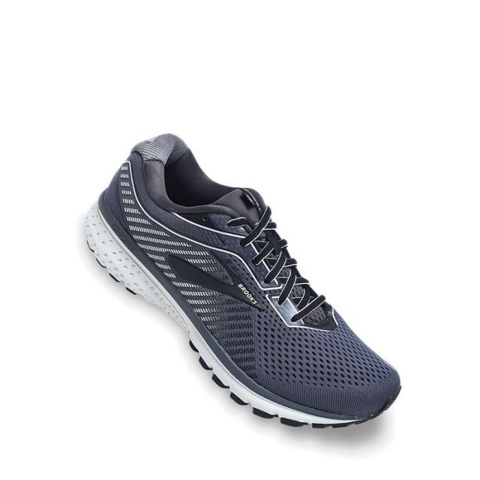 brooks running shoes ghost