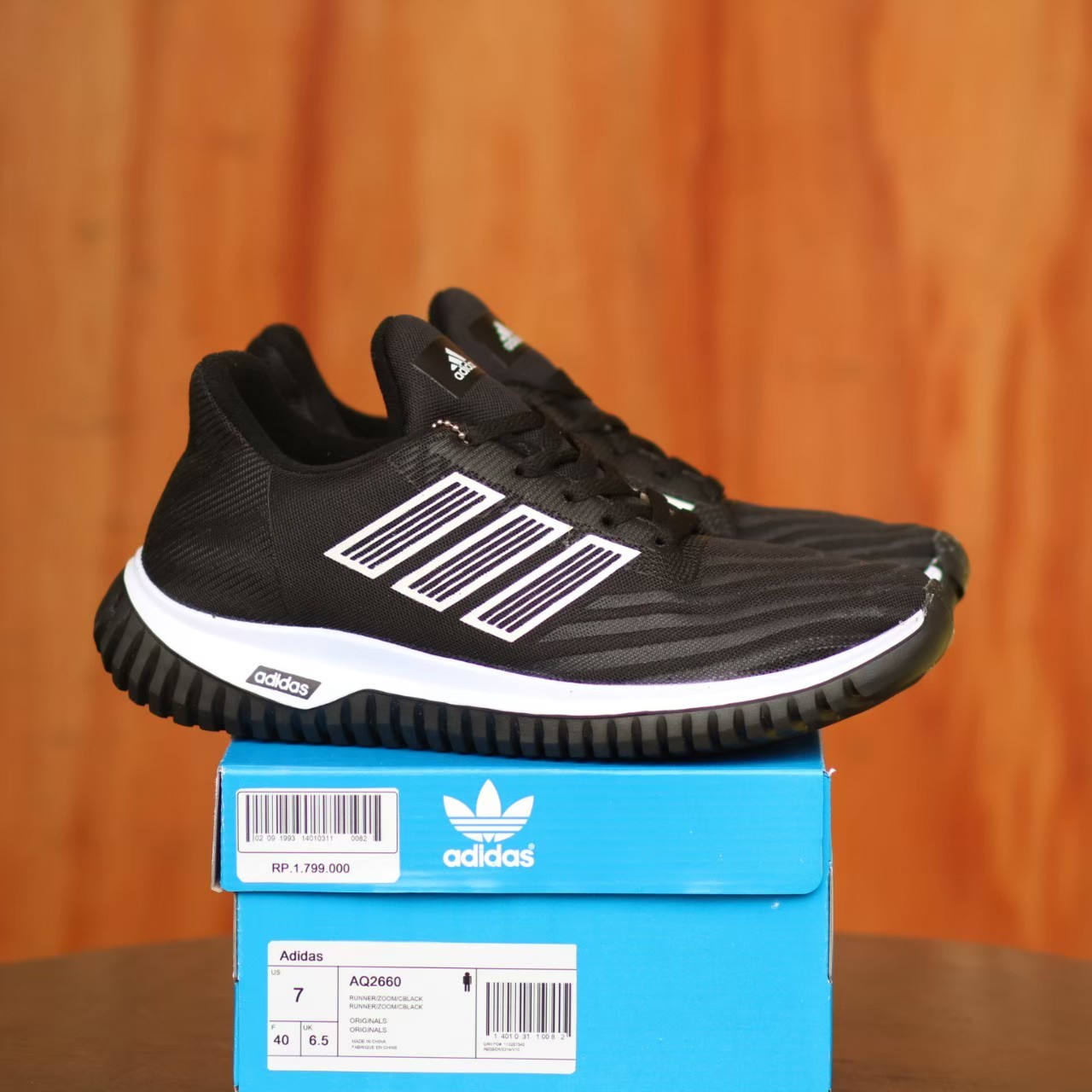 sepatu adidas solar boost