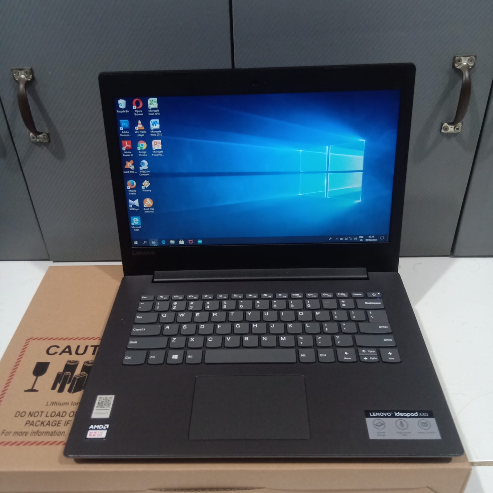 Laptop Lenovo Ideapad 330 Amd E2-9000 Gen 7Th AMD Radeon R2