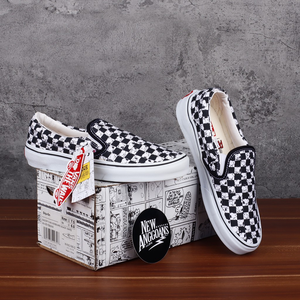 vans checkerboard peanuts