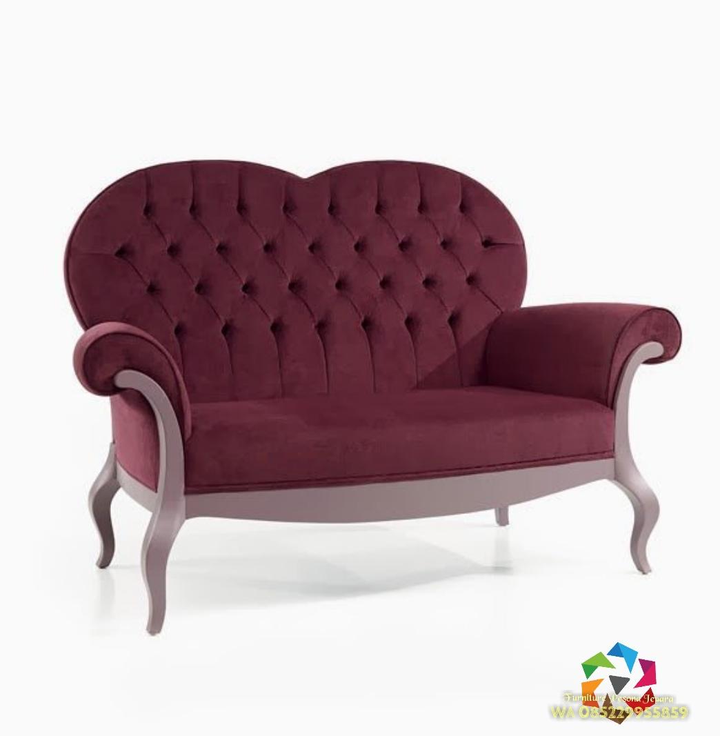 Kursi Sofa Merah hati