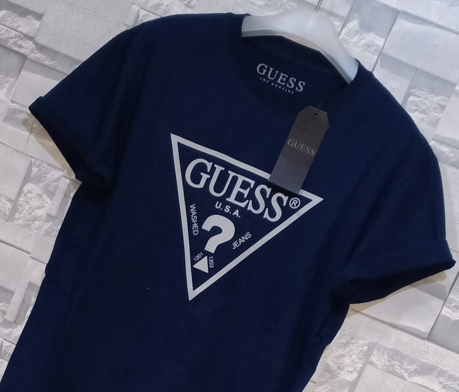 Jual Guess T Shirt Terbaru - Jul 2022 