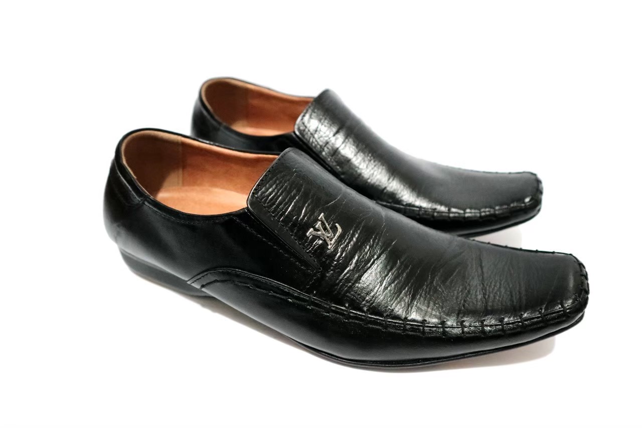 run bird leather shoes