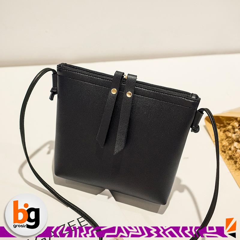 Tas Selempang Polos / Tas Wanita / Tas Fashion /  Slingbag / Tas Impor Batam