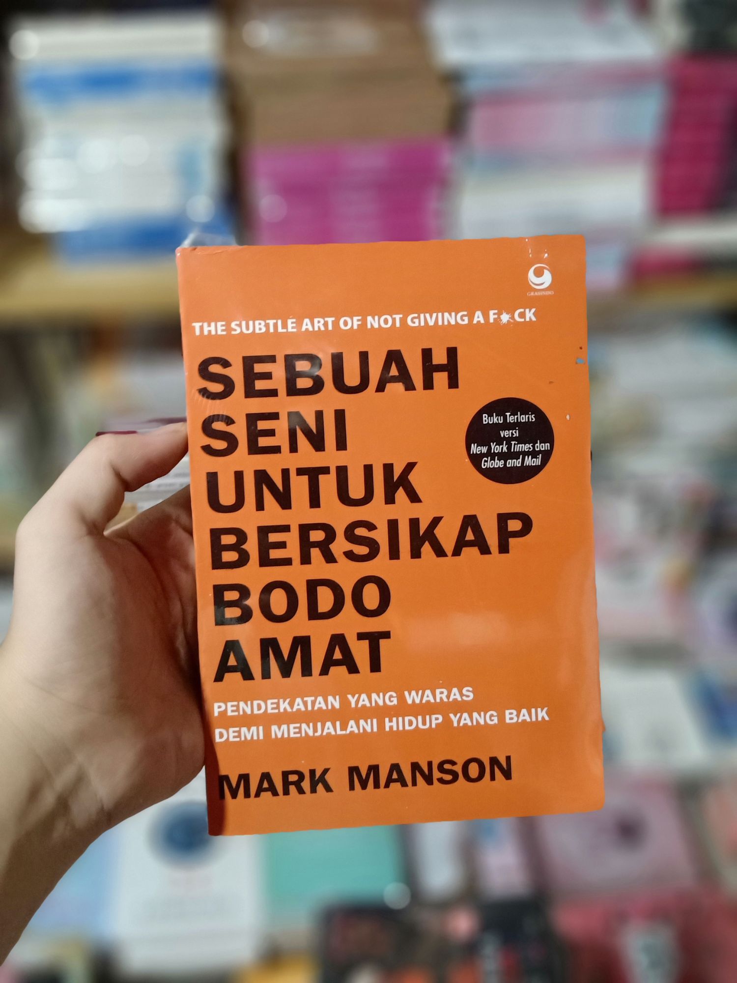 Buku Sebuah Seni Untuk Bersikap Bodo Amat Mark Manson Lazada Indonesia