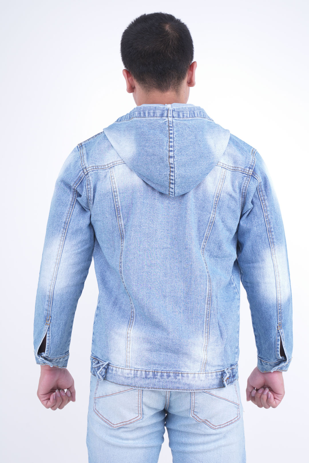 hooded denim jacket pria - Membeli 