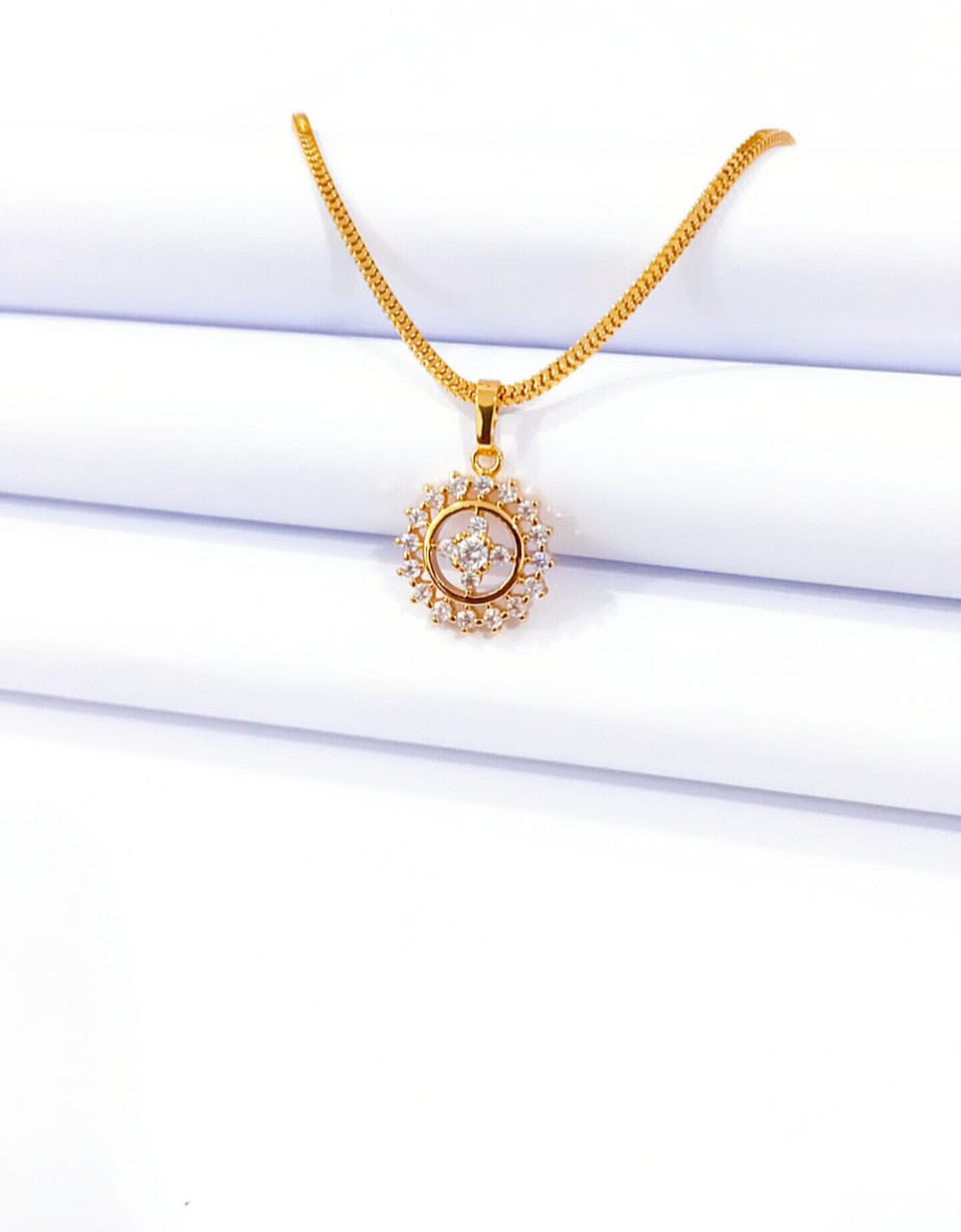 Kalung Titanium Liontin Permata 