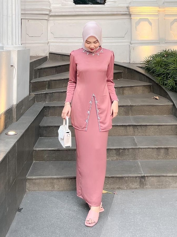 Baju Kurung Melayu Setelan Satin Payet Eliza Baju Akad Kondangan Wisuda Lamaran