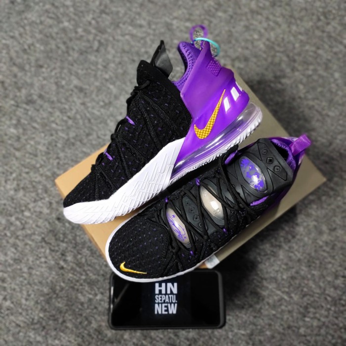 nike lebron violet