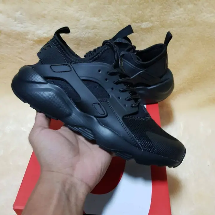 huarache run ultra triple black