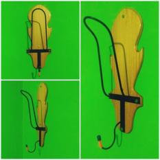 Gantungan Helm / Jaket / Jas Hujan Gantungan Helm Motif Kayu
