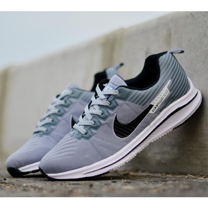 SEPATU IMPORT NIKE545 ZOOM FLYKNIT 1.0 KETS SNEAKERS SPORT FOR MEN NEW ARRIVAL NZR1.0GB NEW VERSION 2019 GREY & BLACK ABU HITAM UKURAN 39 - 44 SEPATU OLAHRAGA PRIA JOGGING RUNNING GYM STREET WALK FREE FASHION STYLIST SIMPLE ELEGANT BEST SELLER TERLARIS