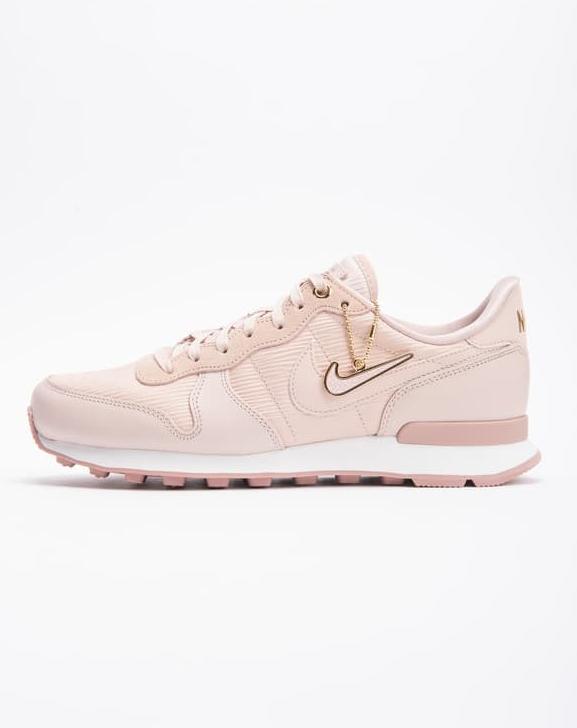 nike w internationalist se