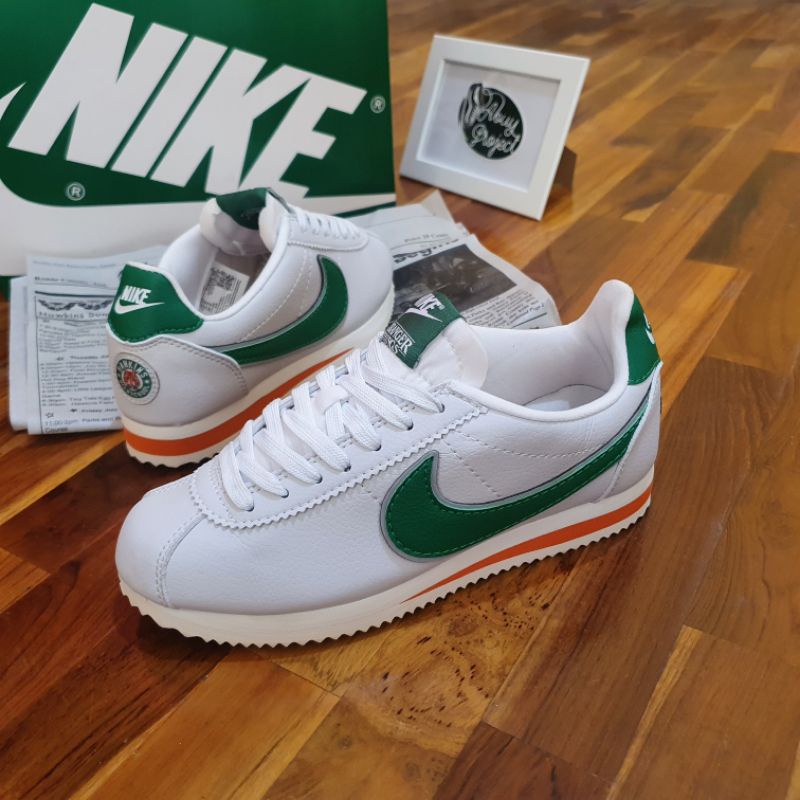 Nike lanza tenis inspirados en Stranger Things que puedes quemar