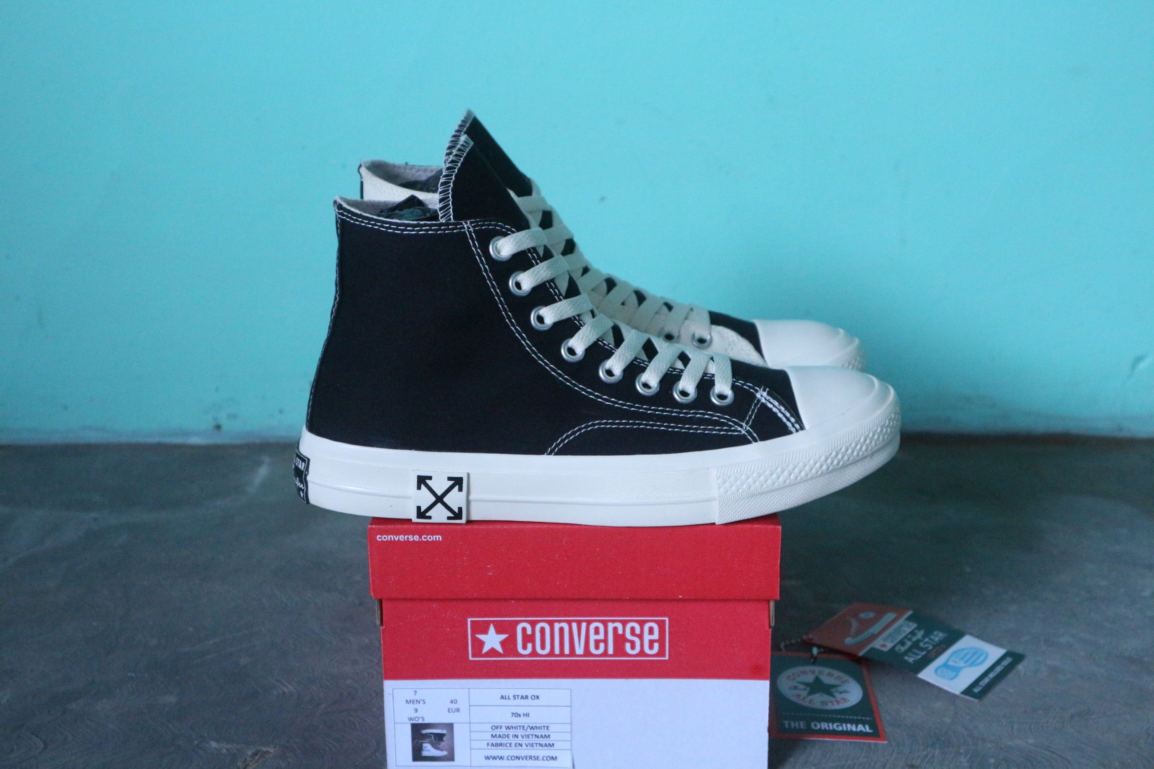 converse chuck taylor off white black