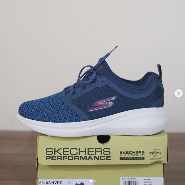 skechers run fast