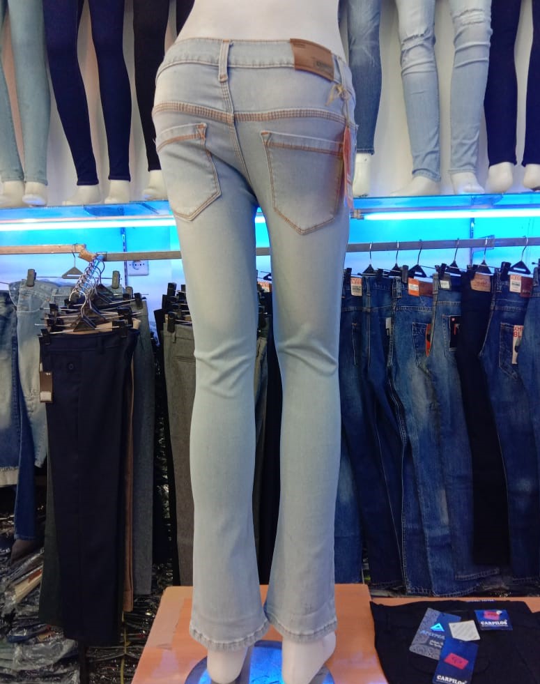 SHT Fashion/ Promosi / Celana Levis 