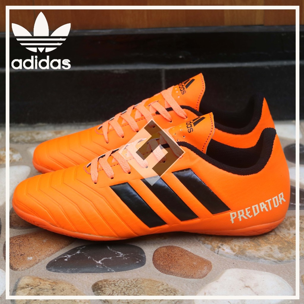 sepatu futsal adidas predator putih 