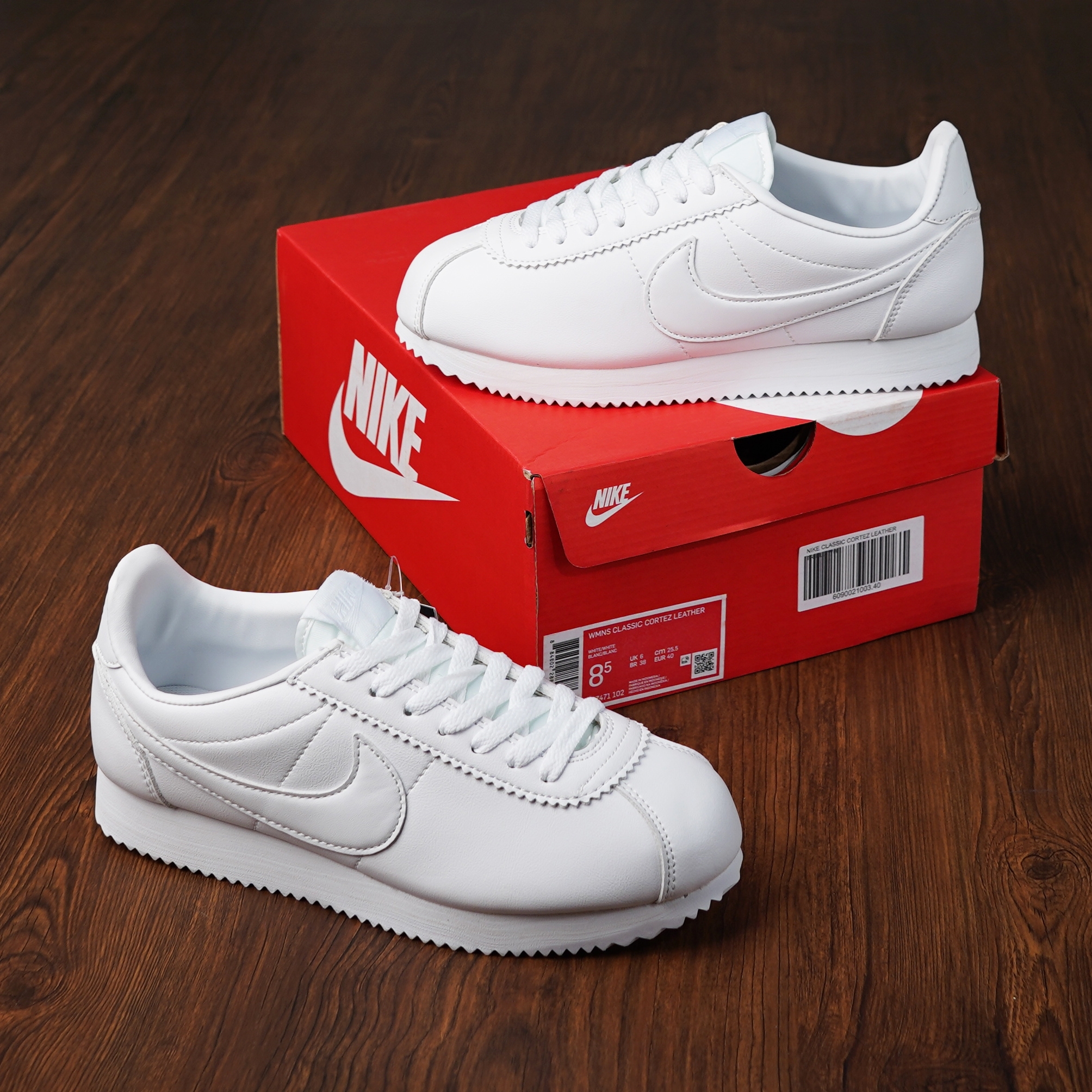 full white cortez
