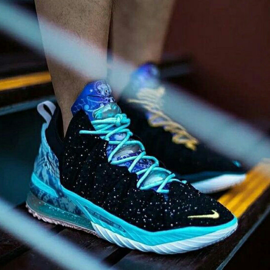 nike lebron reflections