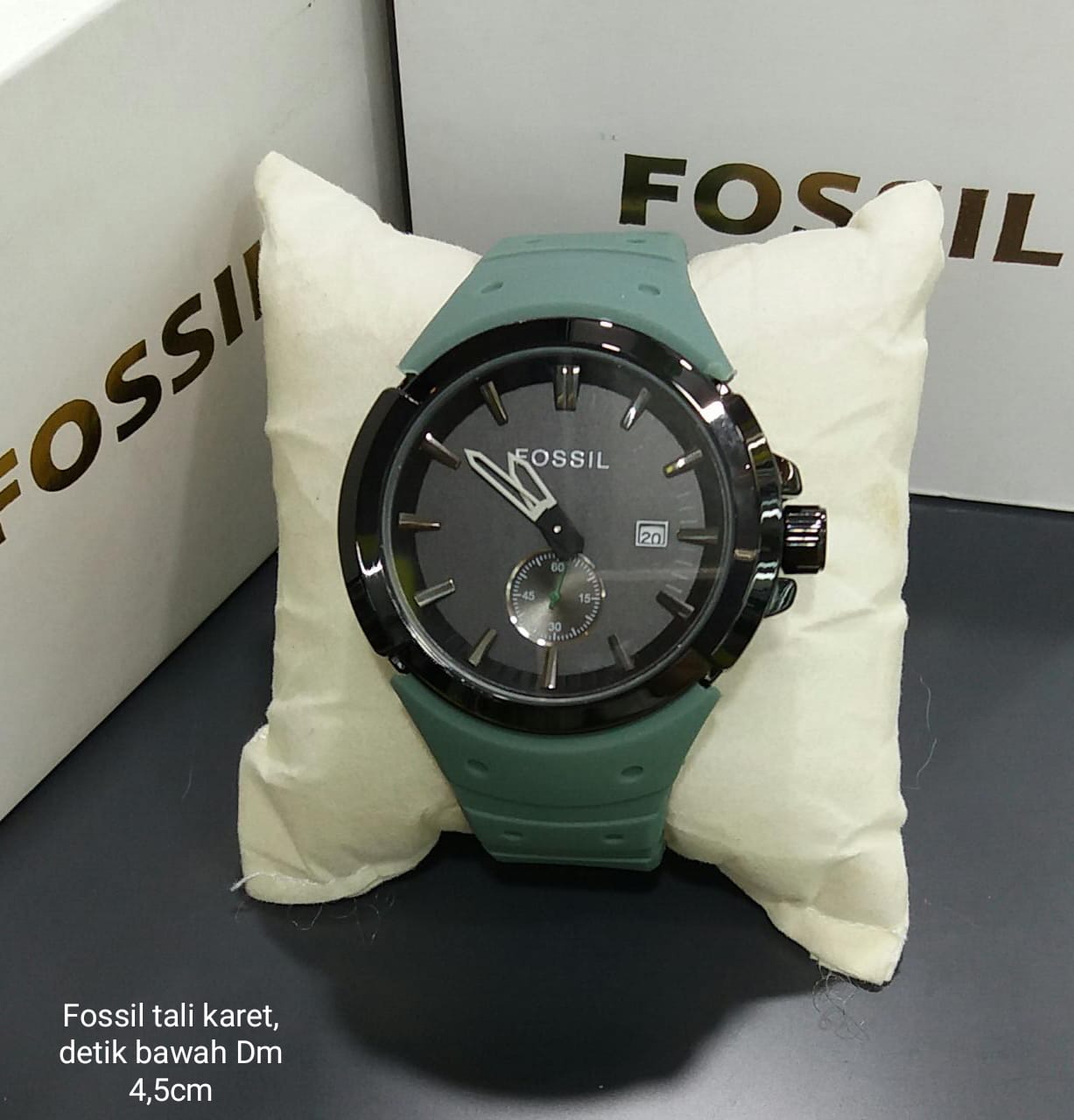 Jam jenama online fossil