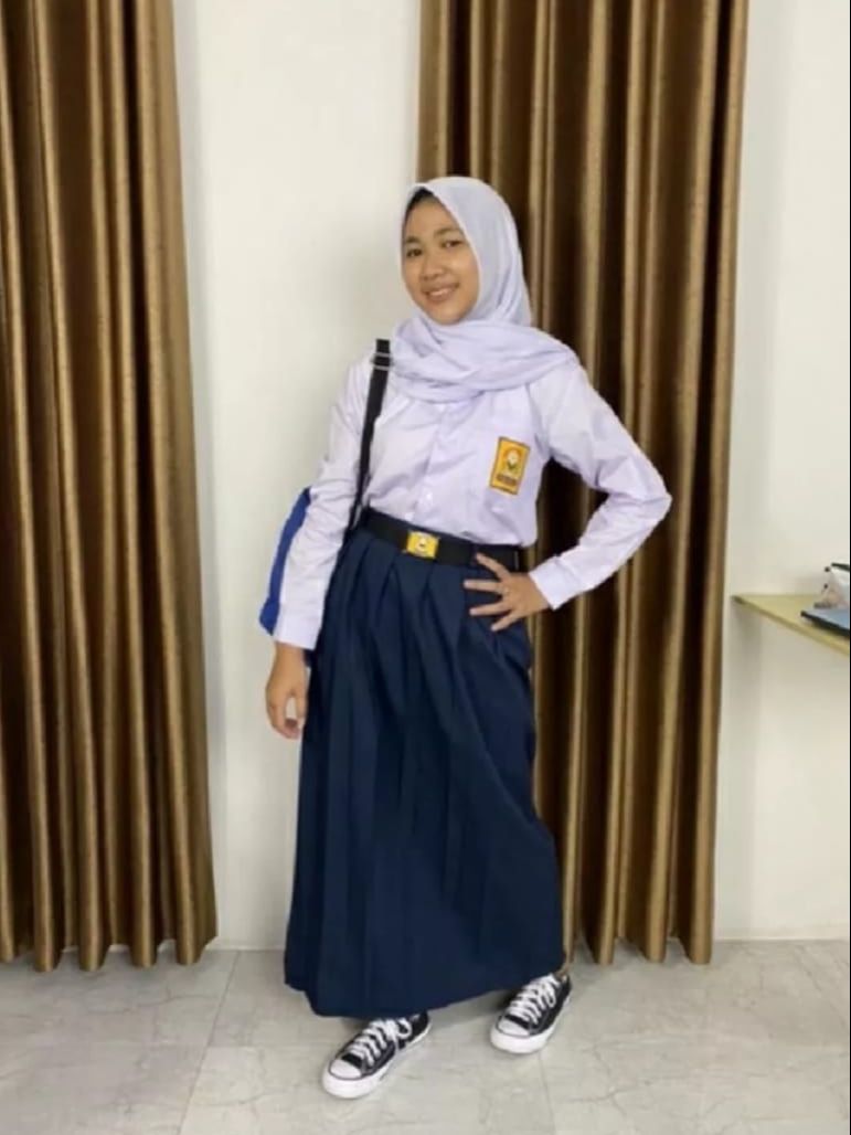ROK REMPEL PANJANG SERAGAM SEKOLAH PEEREMPUAN SMP/SMA ROK PANJANG ...
