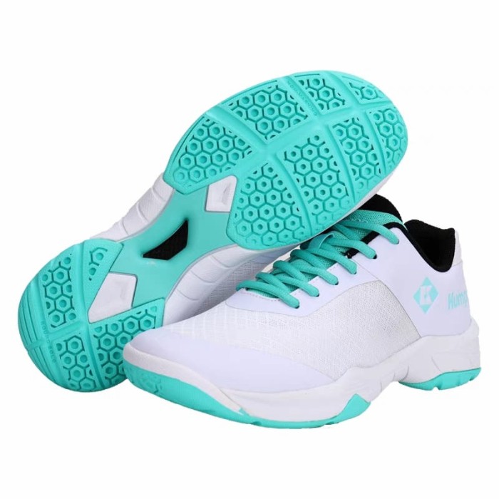 maxed netball shoes