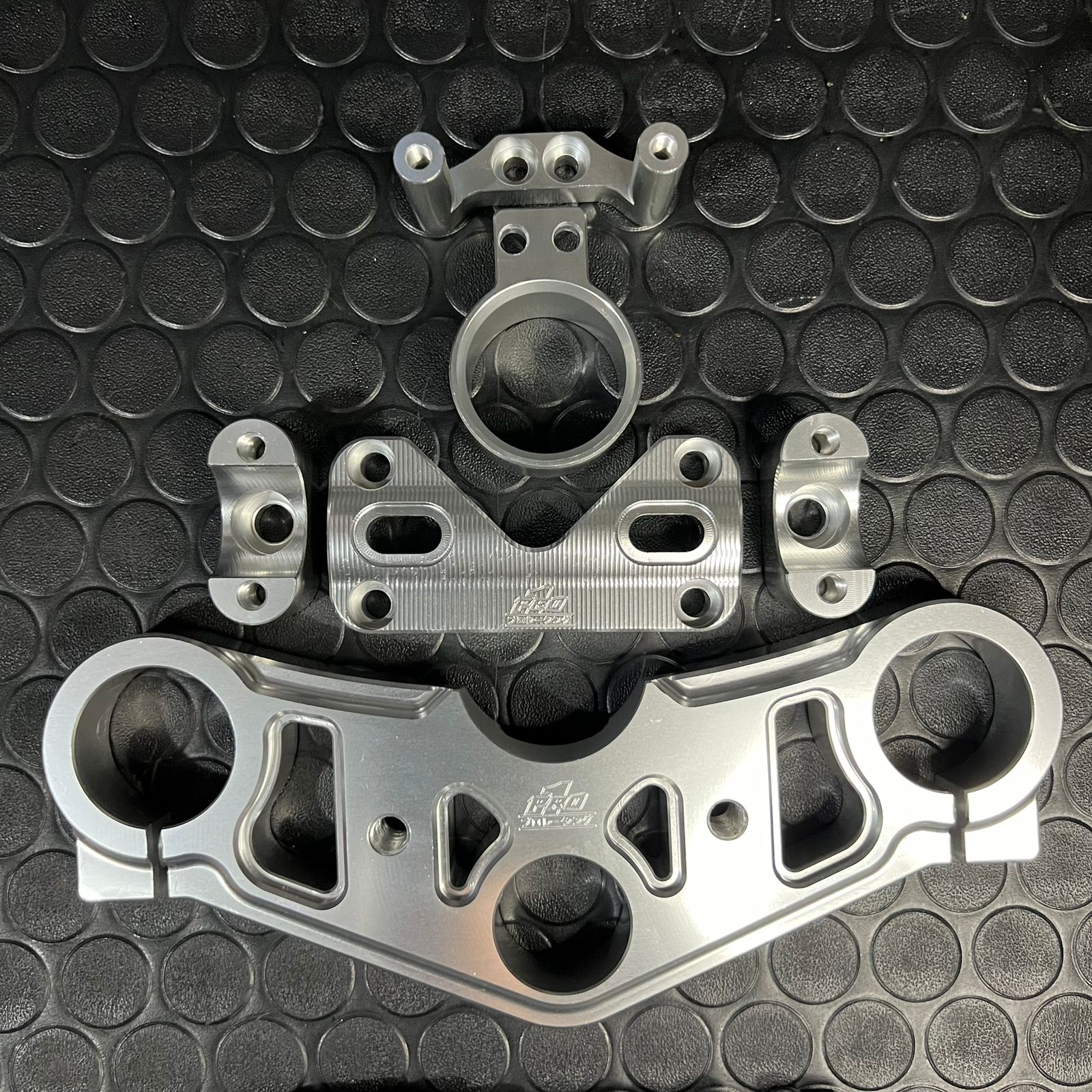 SEGITIGA NINJA SS atau R PRO 1 RACING ALUMUNIUM CNC T6 TRIPLE CLAMP ...