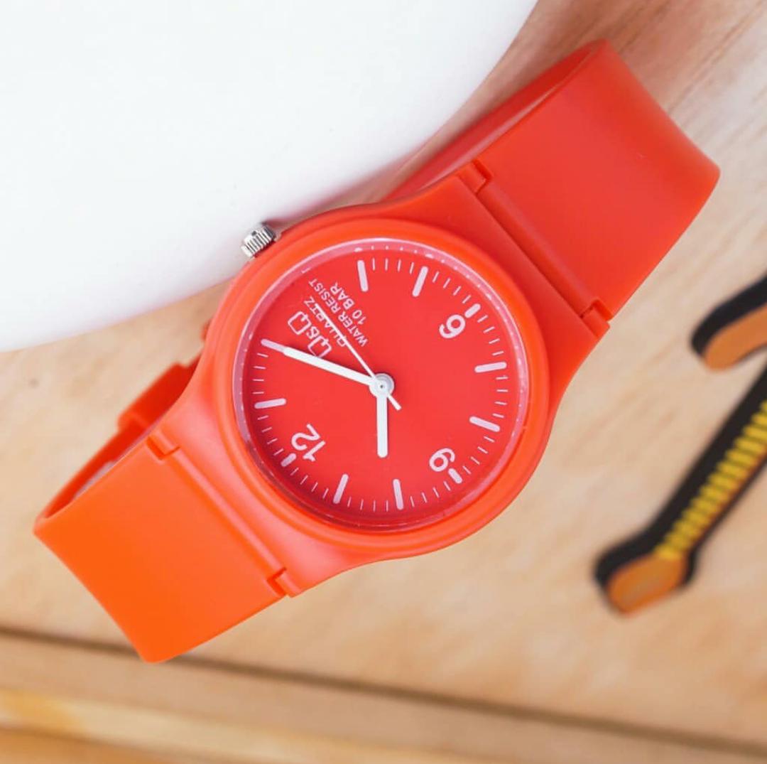 QQ Q&Q jam tangan wanita dan anak anak cewek desain sporty model casual fitur analog tali karet lentur / rubber strap special edition anti air Terbaru
