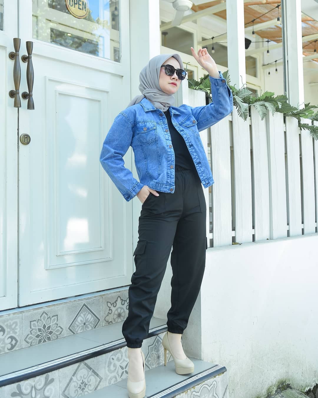 style jaket jeans hijab