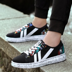 12 Model Crocs Anak Laki-laki SMP Sepatu Jaring Kebugaran Sepatu Kasual (Hitam And Biru Warna Jingga)