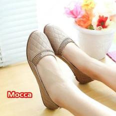 Adelia Flatshoes Sepatu Wanita Motif Kulit Ular