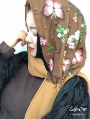 Anne Ji pulls a winter to be sold very well long towel Mosslem people's turban of Ma Lai Kuan of new style of embroidery butterfly to explode a style of yarn towel to wrap a mail for 2017 autumns - intl