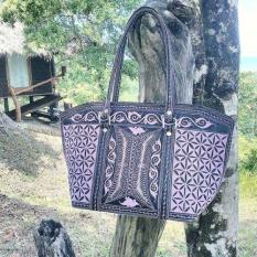 ASOE ACEH SOUVENIR Tas Keong Besar Bordiran Pintoe Aceh HItam Putih Tas Pegangan Atas Wanita