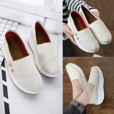 azkashoes Sepatu Sneaker Wanita Slip On TM Krem