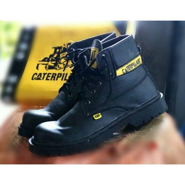 caterpillar - Sepatu Boots Safety Caterpillar Licin hitam