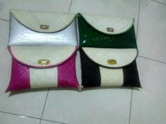 Clutch Ukuran L Pake Kancing Anyaman Pandan