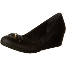 Cole Haan Wanita Tali Grand Renda Wedge Pompa 40 Mm, Hitam, 8 B AS-Internasional