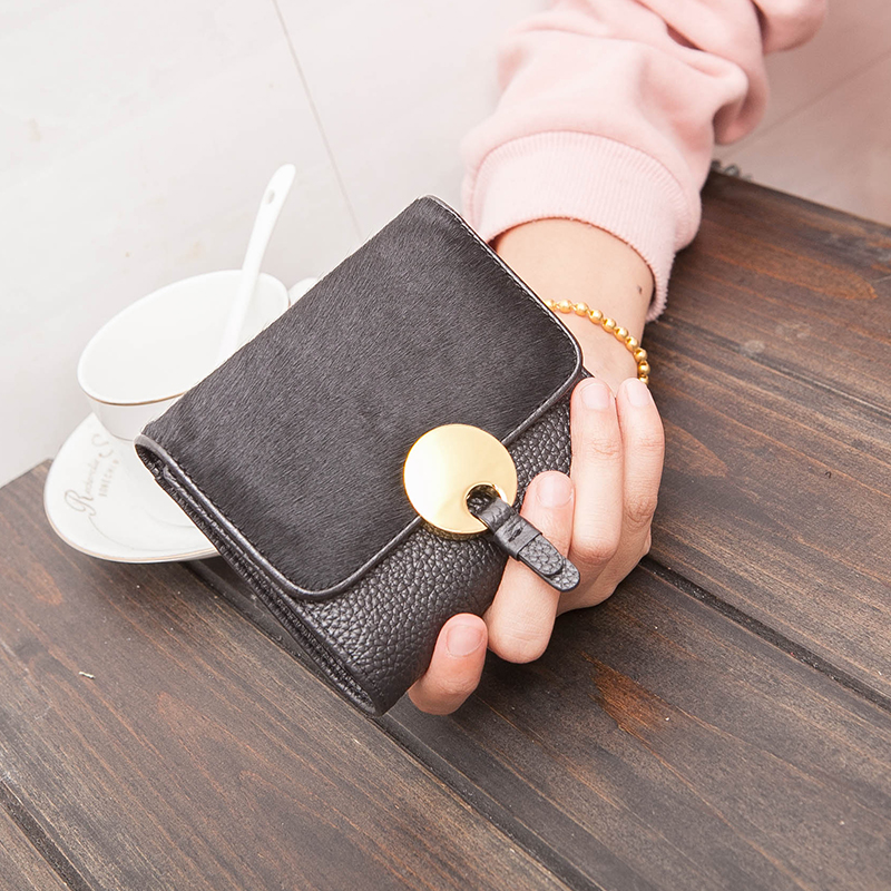 Dompet Modis Motif Macan Tutul Dompet Kulit Wanita (Hitam) Dompet Modis Motif Macan Tutul Dompet Kulit Wanita (Hitam)