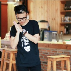 ELLIPSES.INC Tumblr Tee / T-Shirt / Kaos Pria Sepatu - Hitam