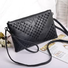 Tas Wanita Kulit Lembut Tas Tangan Kasual Paku Keling (Hitam Besar)