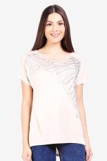 FAMO Women Clothing Tops T-Shirts Wanita Busana Atasan T-Shirts Cream Krim Diskon discount murah bazaar baju celana fashion brand branded