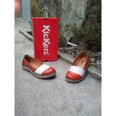 Flat Shoes Batik Merah Putih Kickers