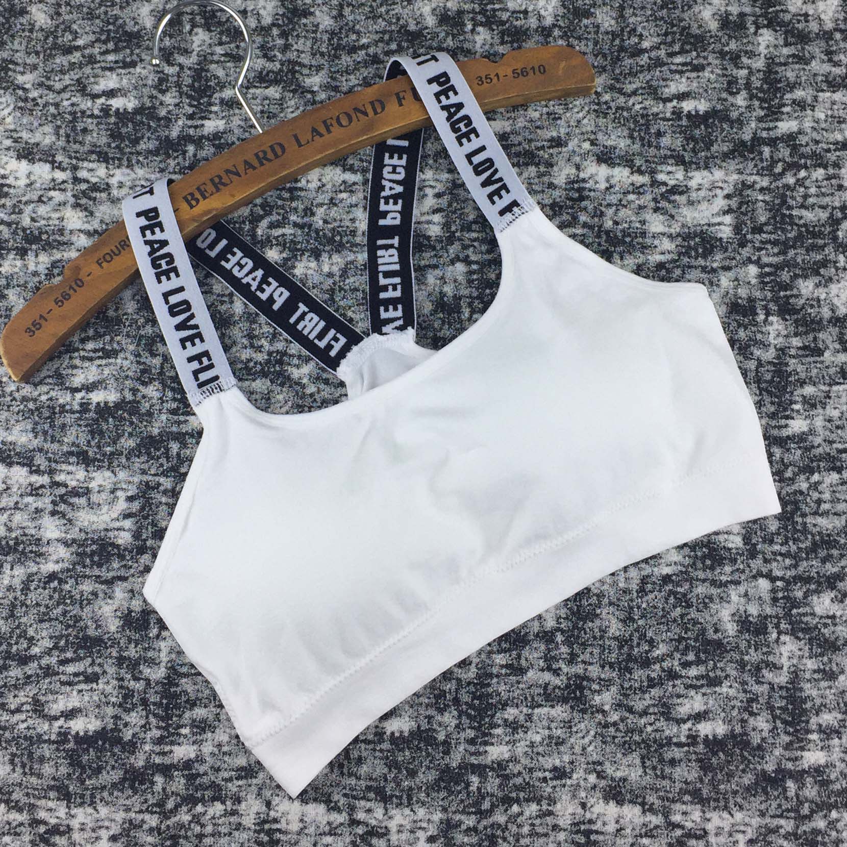 BH Kebugaran Lingerie Bagian Tipis Kumpul Bersama (Putih)