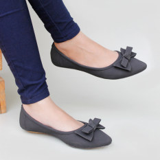 Gratica Sepatu Flat Shoes KH28 - Hitam