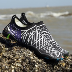 Hang-qiao Pria Wanita Sport Air Skin Shoes Sepatu Pantai Menyelam Kaus Kaki Yoga Kets (Putih)-Intl