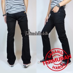 Hellocloth Celana Jeans Cutbray / Flare Unisex (Pria/Wanita) - Hitam